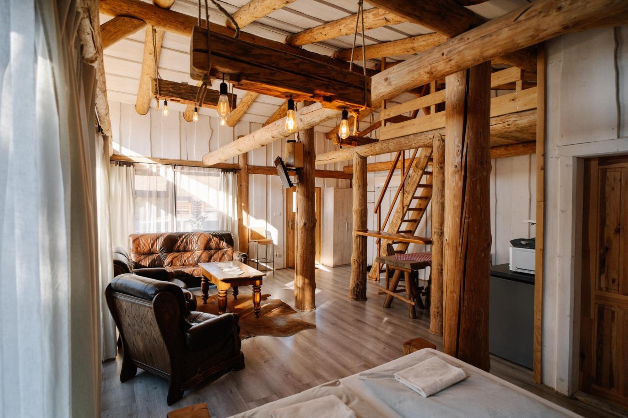 Gazdovsky Dvor S Mini Wellness Bešeňová