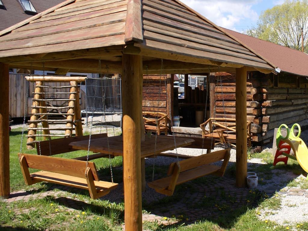 Gazdovsky Dvor S Mini Wellness * Bešeňová